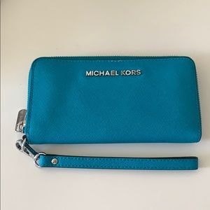 Michael Kors wristlet